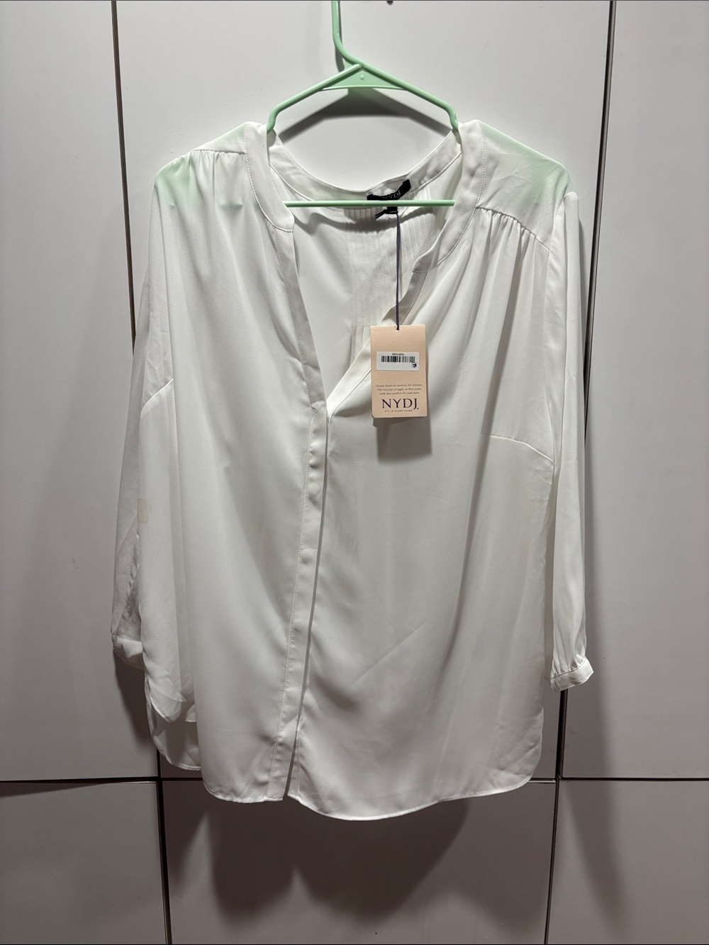 NYDJ White V-Neck Button-Front Blouse